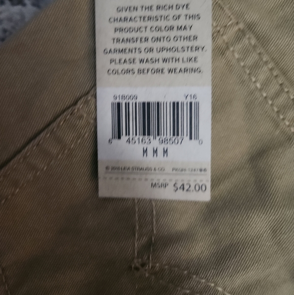 Boys Levi's short Nwt - Picture 3 of 3